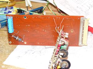 Einschub und Elektronikplatine auseinandergebaut